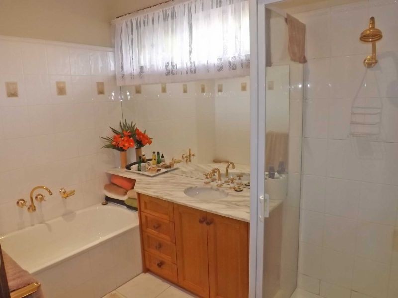 33 Walnut Road, Trafalgar South VIC 3824