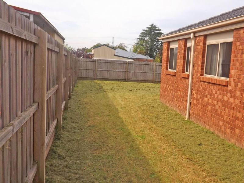 29 Vincent Boulevard, Trafalgar VIC 3824