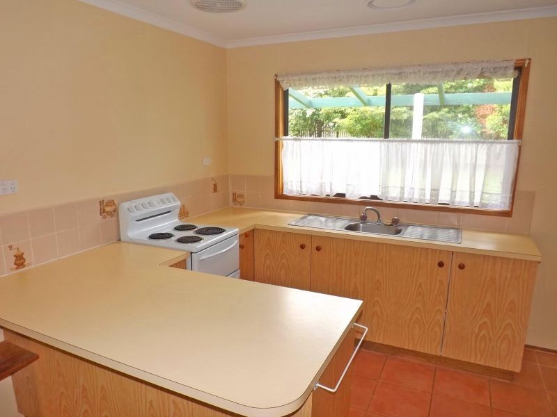 25 Tooronga Road, Willow Grove VIC 3825