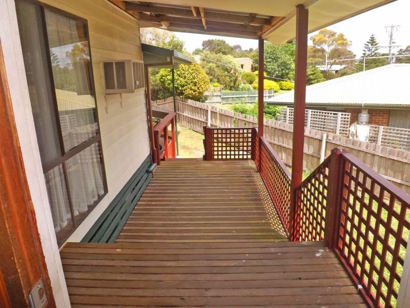 25 Tooronga Road, Willow Grove VIC 3825