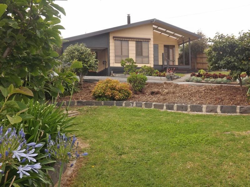 24 Moir Road, Trafalgar East VIC 3824