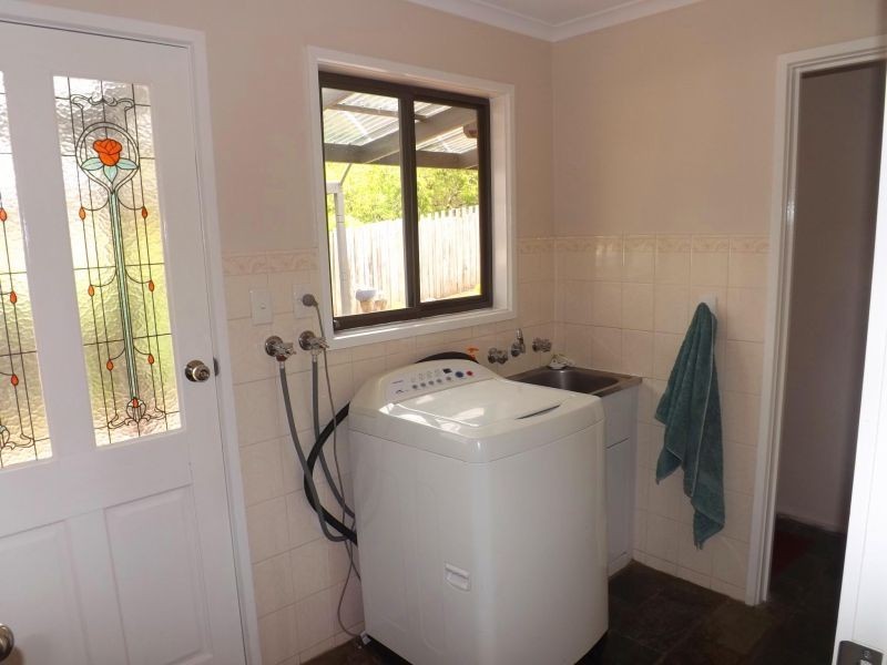 24 Moir Road, Trafalgar East VIC 3824
