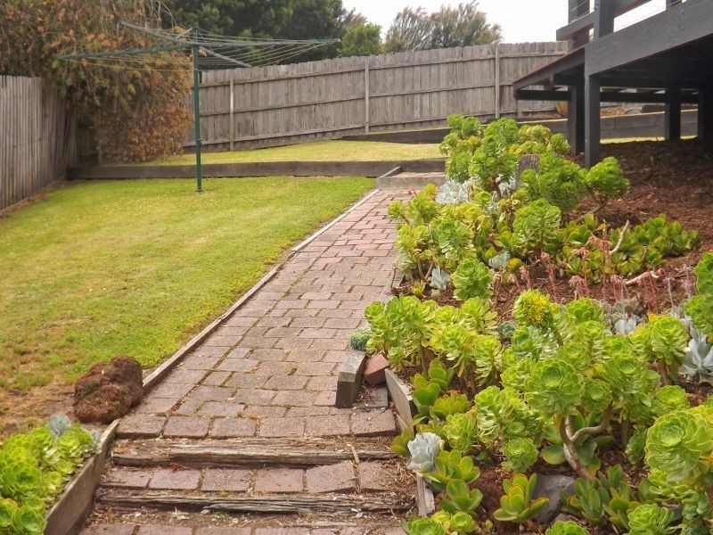 24 Moir Road, Trafalgar East VIC 3824