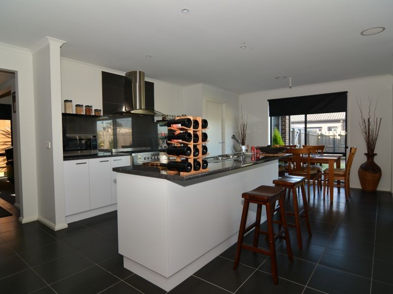12 Fernlea Close, Trafalgar VIC 3824