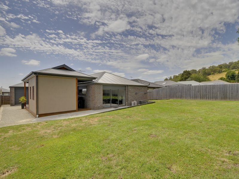18 Fernlea Close, Trafalgar VIC 3824