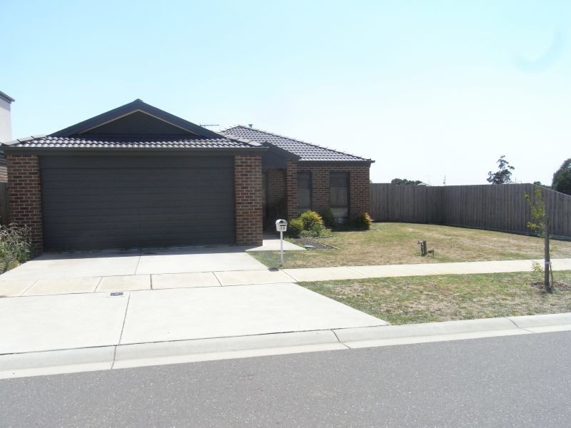 56 Vincent Blvd, Trafalgar VIC 3824