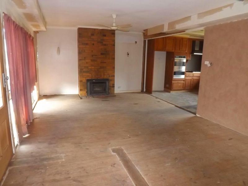 29 Kitchener Street, Trafalgar VIC 3824