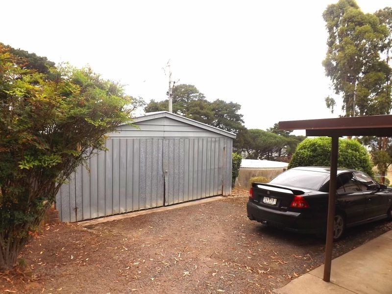 96 Weirs Road, Narracan VIC 3824
