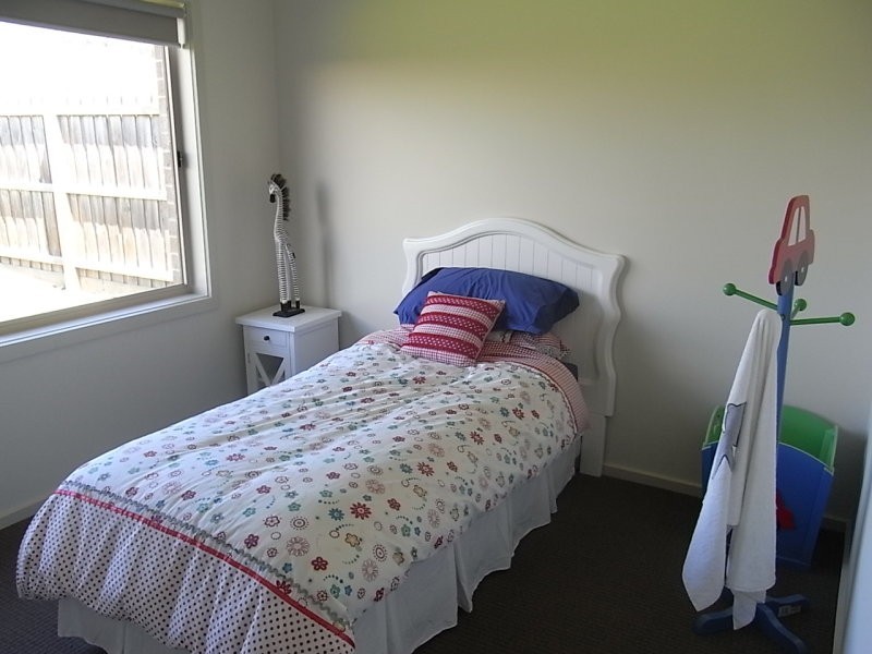 1 Chestnut Street, Trafalgar VIC 3824
