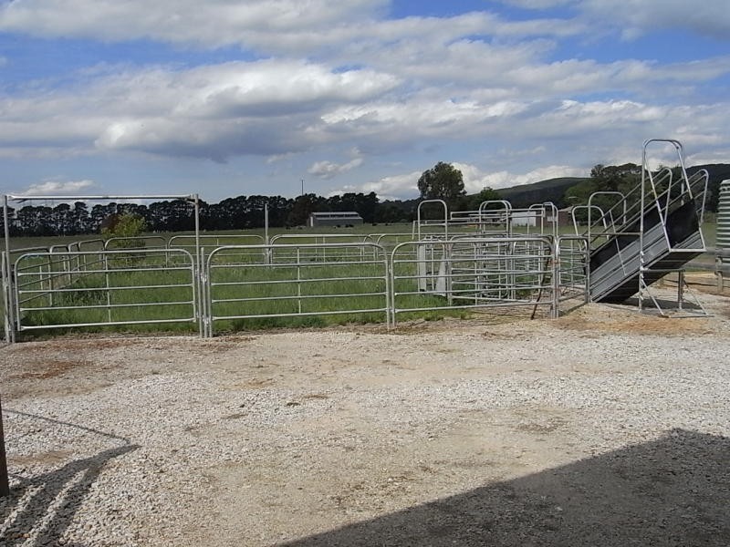 824 Waterloo Road, Trafalgar VIC 3824