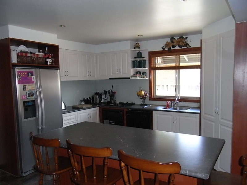 33 Kitchener Street, Trafalgar VIC 3824