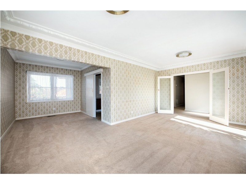 4 Trawool Street, Box Hill North VIC 3129 Floorplan