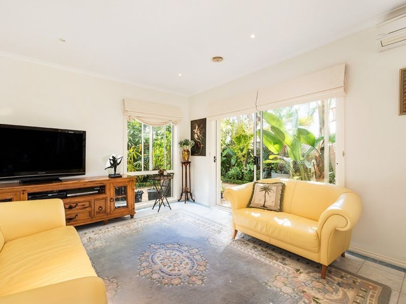 12 Arlington Walk, Vermont VIC 3133