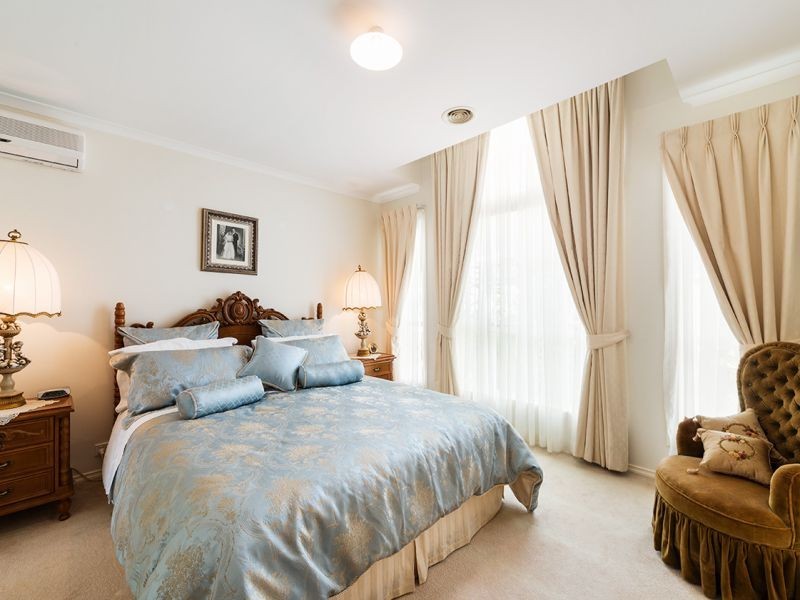 12 Arlington Walk, Vermont VIC 3133