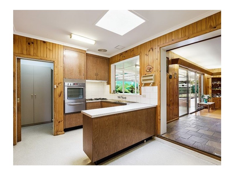 2 Roselea Street, Box Hill North VIC 3129