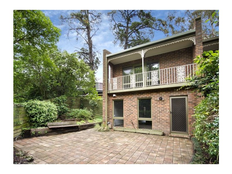 1/7 Laburnum Street, Blackburn VIC 3130