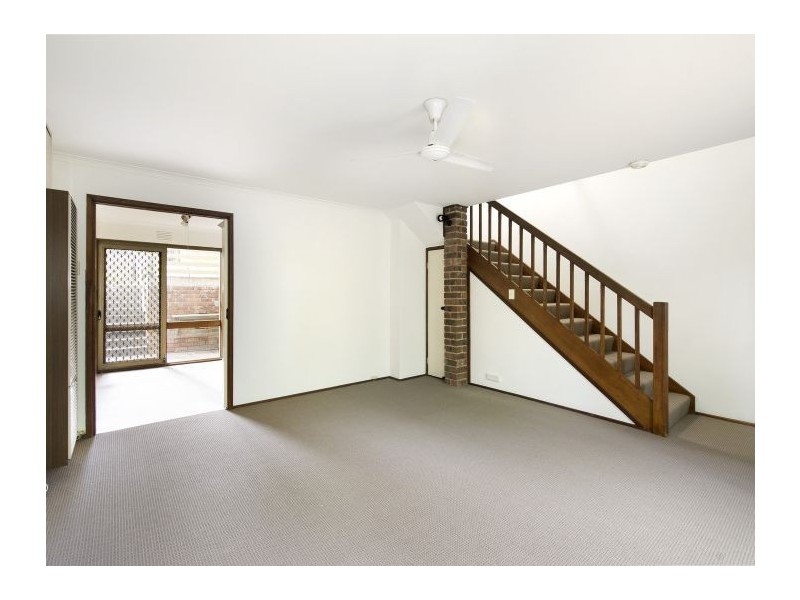 1/7 Laburnum Street, Blackburn VIC 3130