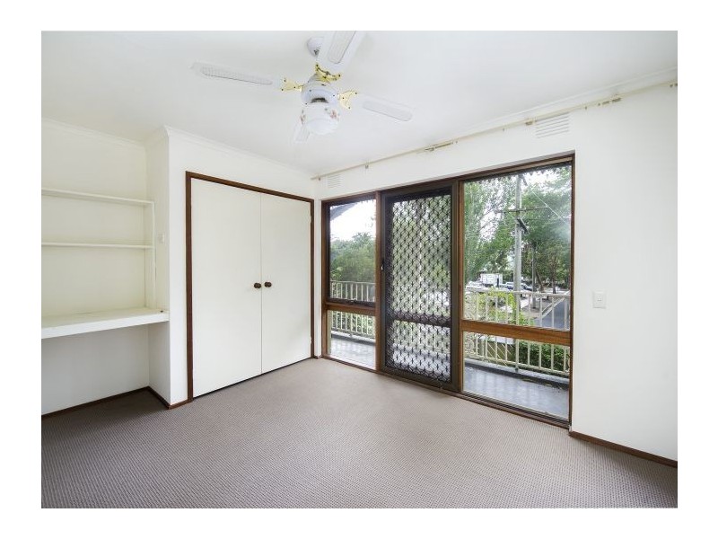 1/7 Laburnum Street, Blackburn VIC 3130