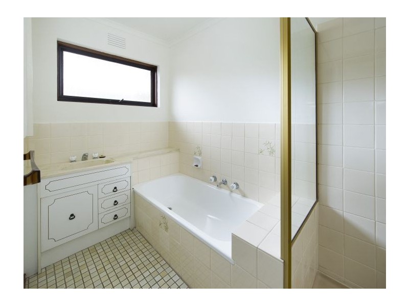 1/7 Laburnum Street, Blackburn VIC 3130