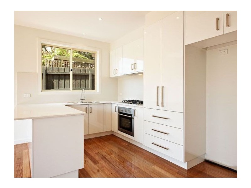 2/166 Middleborough Road, Blackburn South VIC 3130