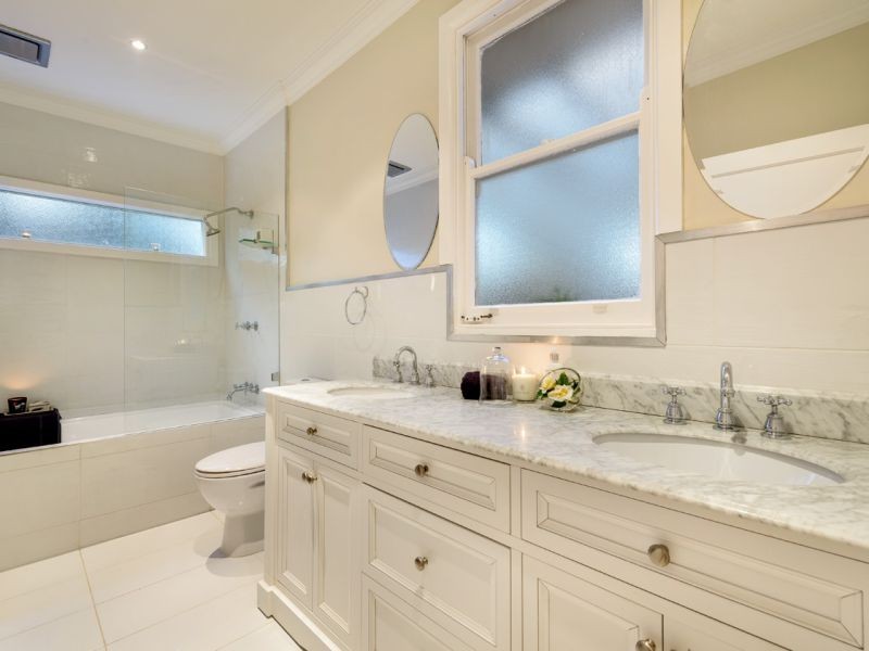 1/3 Branksome Grove, Blackburn South VIC 3130