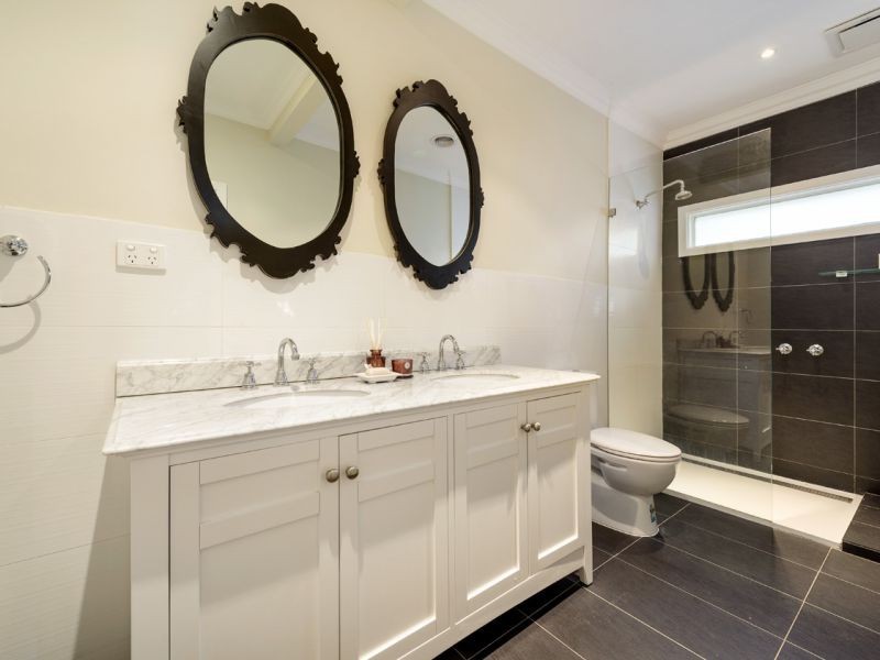 1/3 Branksome Grove, Blackburn South VIC 3130