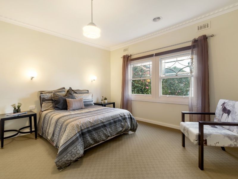 1/3 Branksome Grove, Blackburn South VIC 3130