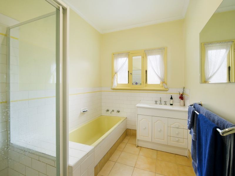 106 Elgar Road, Box Hill South VIC 3128