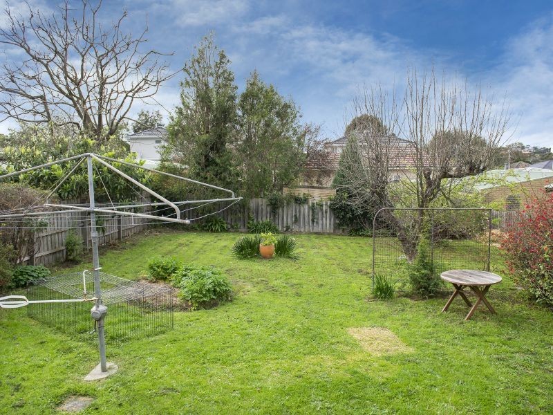 106 Elgar Road, Box Hill South VIC 3128