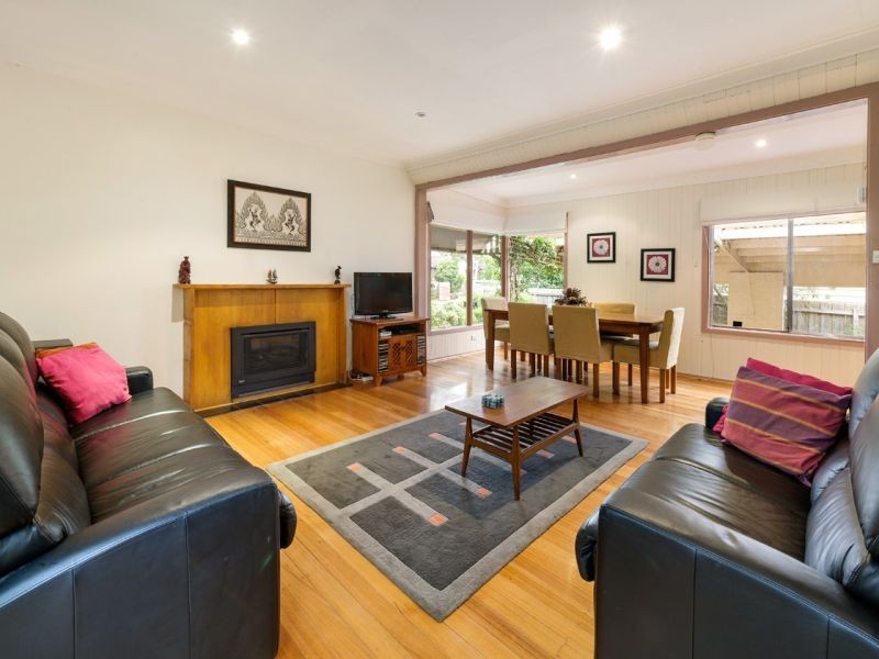 12 Inverness Avenue, Burwood VIC 3125