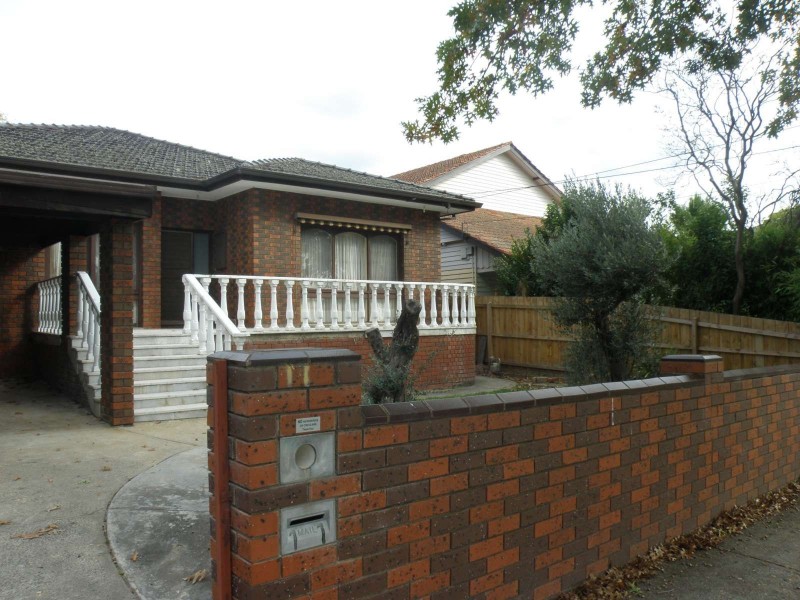 11 Thames Street, Box Hill North VIC 3129