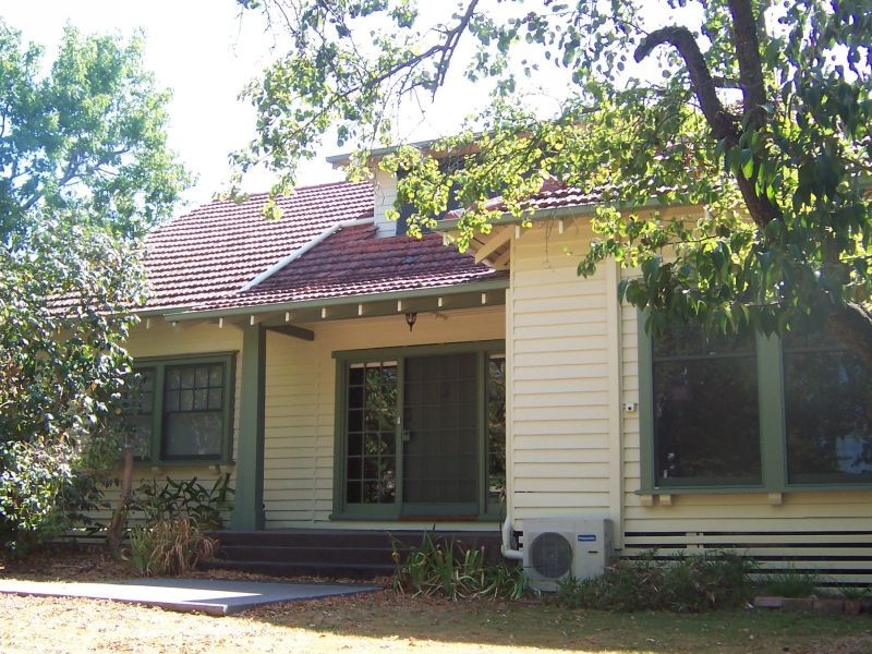395 Elgar Road, Mont Albert VIC 3127