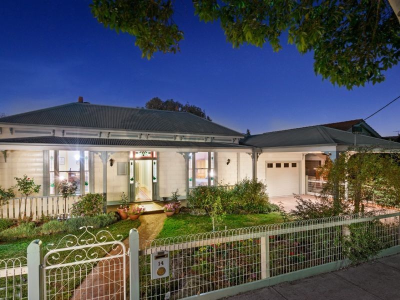 14 Hannaslea Street, Box Hill VIC 3128