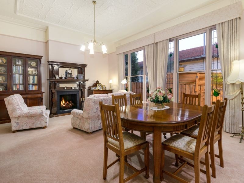 14 Hannaslea Street, Box Hill VIC 3128