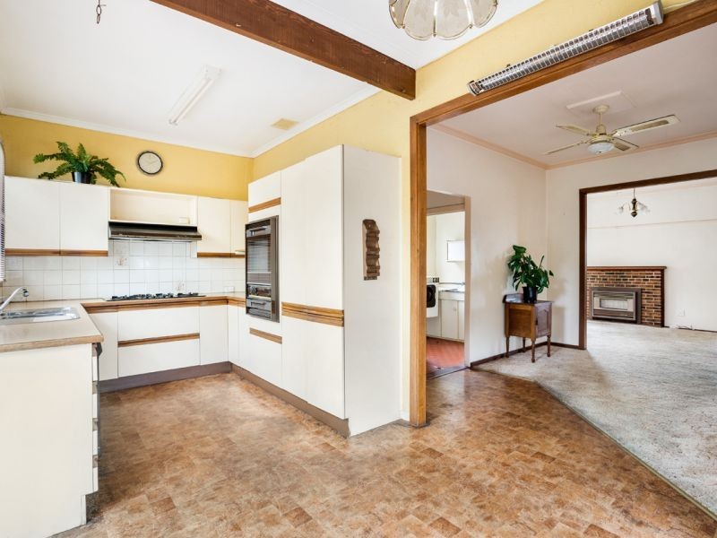 37 Neville Street, Box Hill South VIC 3128