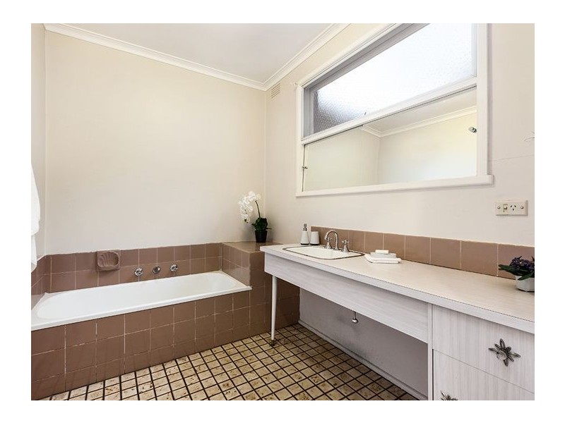 16 Sycamore Street, Box Hill South VIC 3128