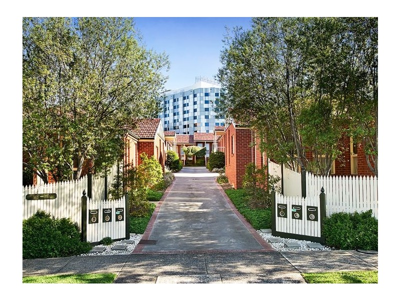 2/99 Severn Street, Box Hill North VIC 3129