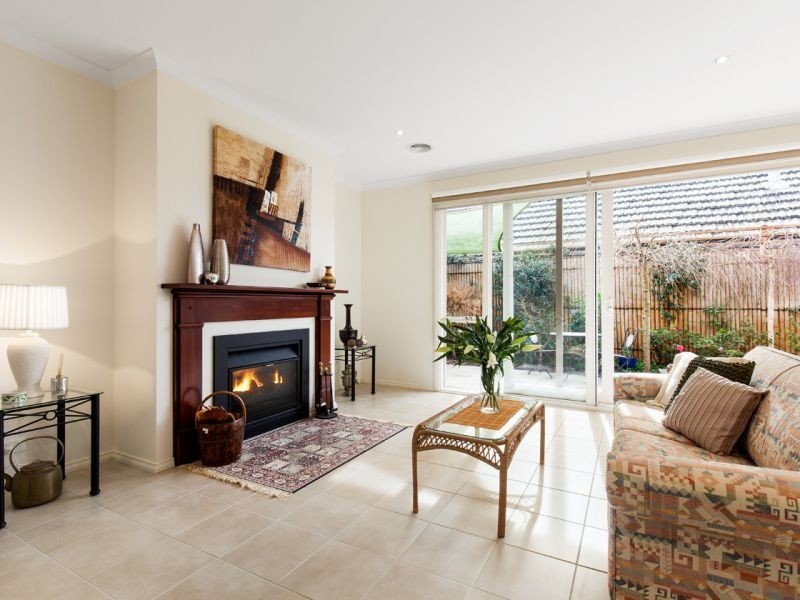 2/22 Graham Place, Box Hill VIC 3128