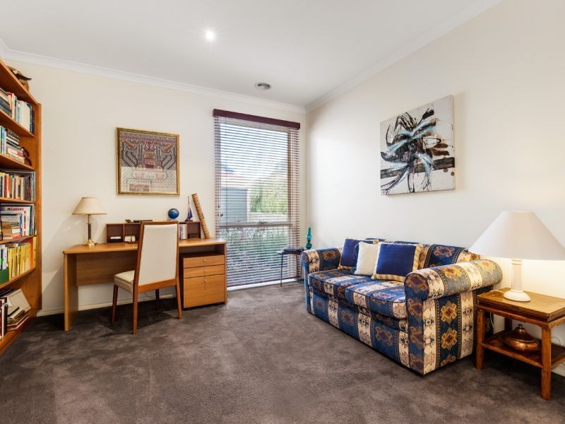 2/22 Graham Place, Box Hill VIC 3128