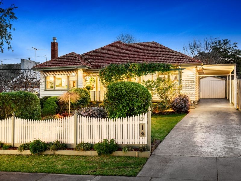 27 Morton Road, Burwood VIC 3125