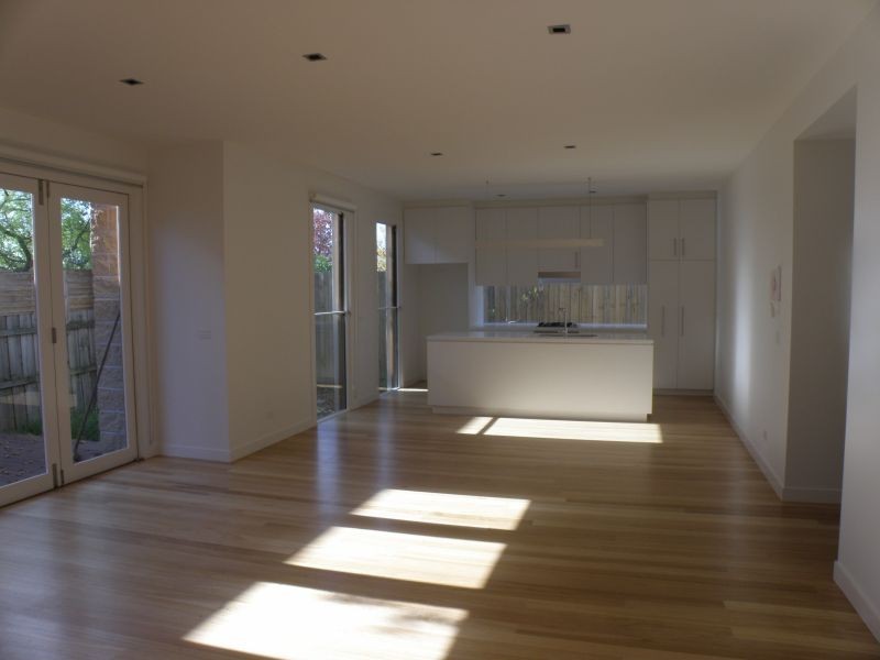 2/56 Belgravia Avenue, Mont Albert North VIC 3129