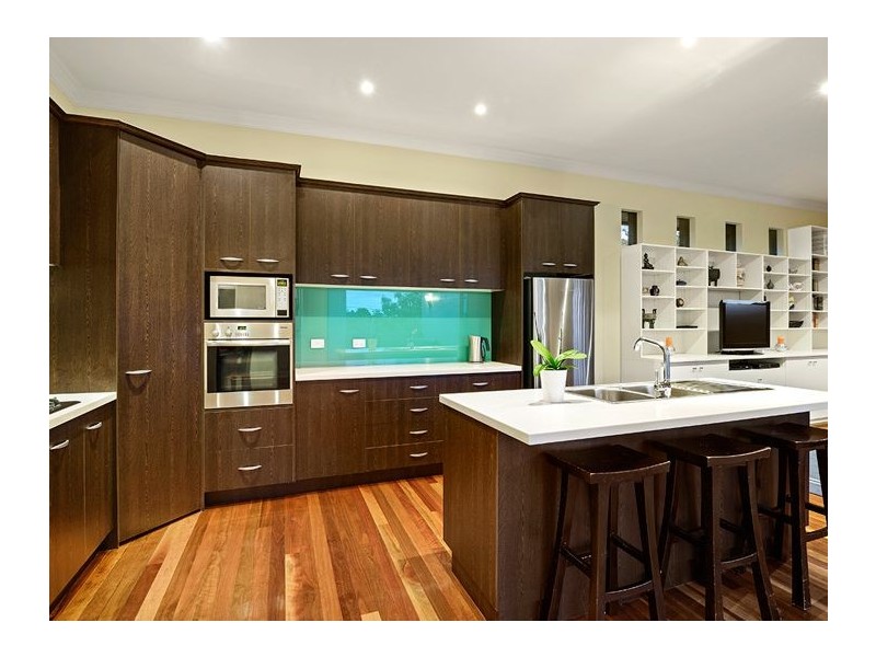 28 Grandview Road, Box Hill South VIC 3128