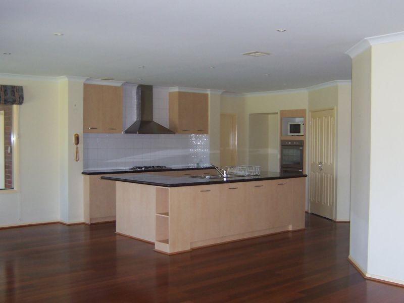 7 Graham Place, Box Hill VIC 3128