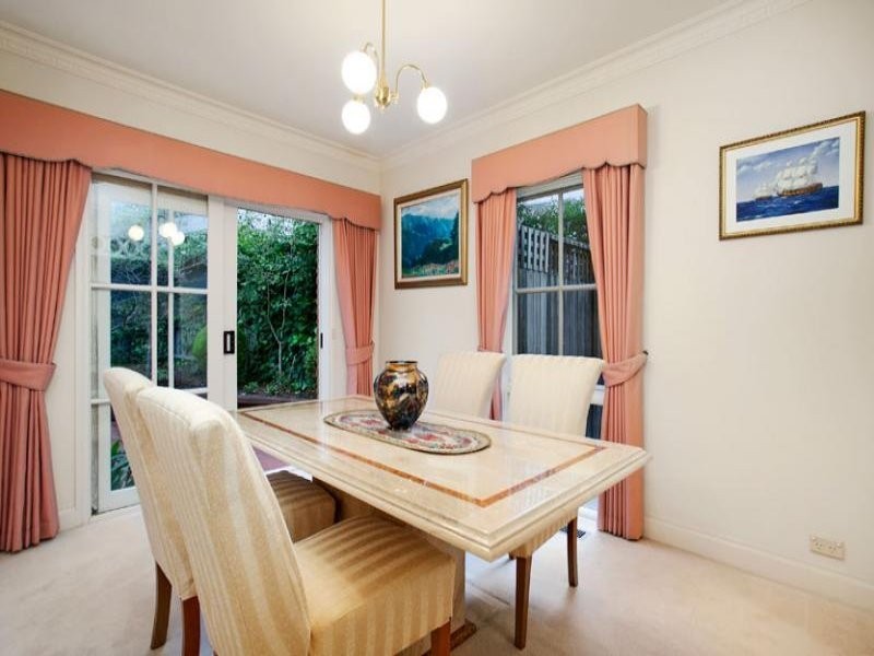 7 Kinsale Crescent, Mont Albert North VIC 3129