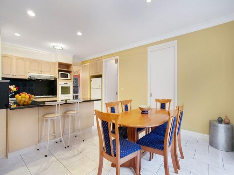 7 Kinsale Crescent, Mont Albert North VIC 3129