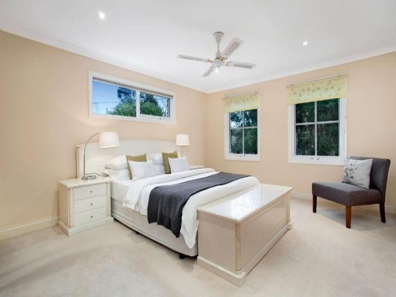 7 Kinsale Crescent, Mont Albert North VIC 3129