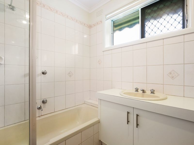 1/49 Elgar Road, Burwood VIC 3125