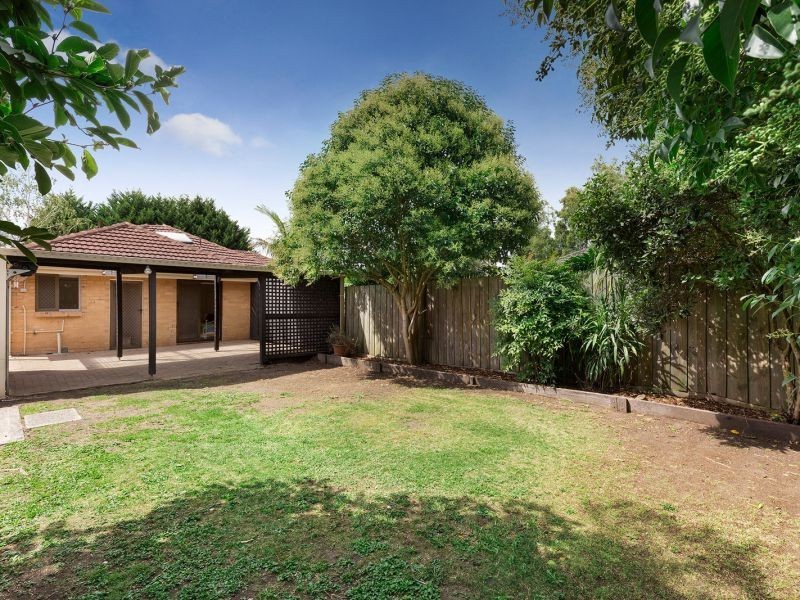 1/49 Elgar Road, Burwood VIC 3125