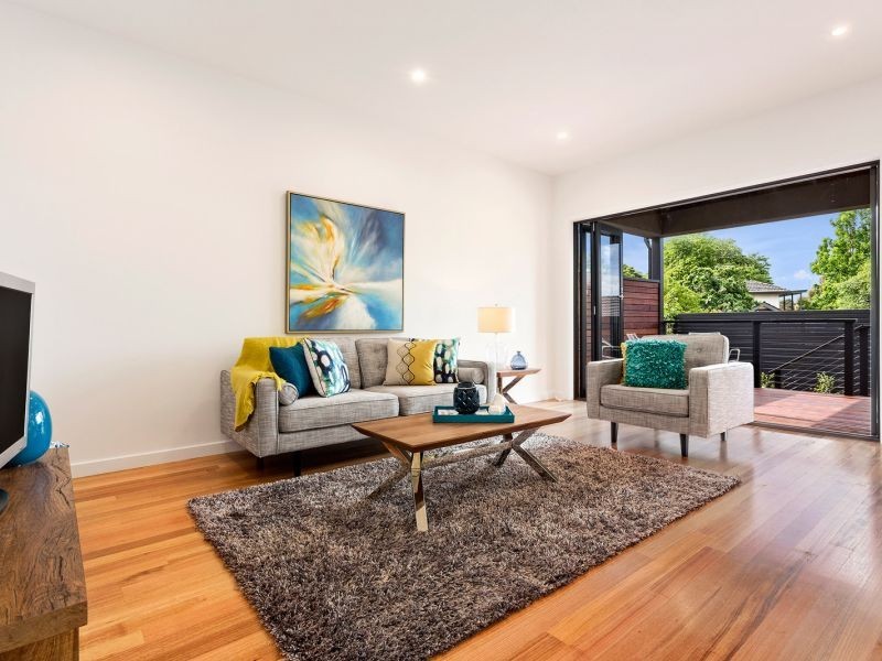 135 Woodhouse Grove, Box Hill North VIC 3129