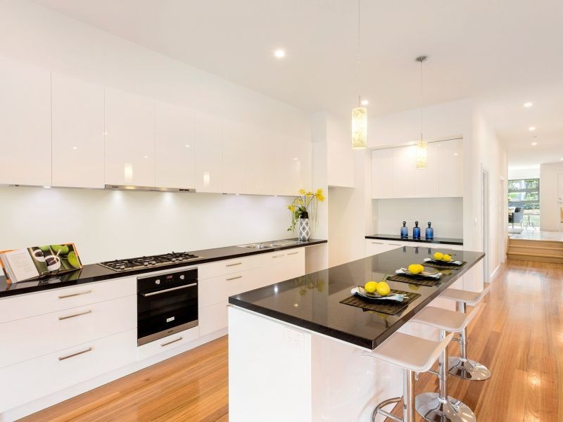 135 Woodhouse Grove, Box Hill North VIC 3129